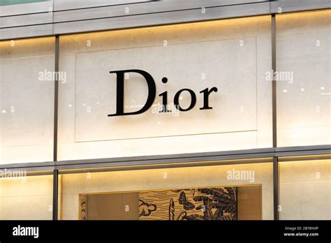 is dior a french brand